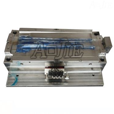 Plastinsprutning Automotive Moulding